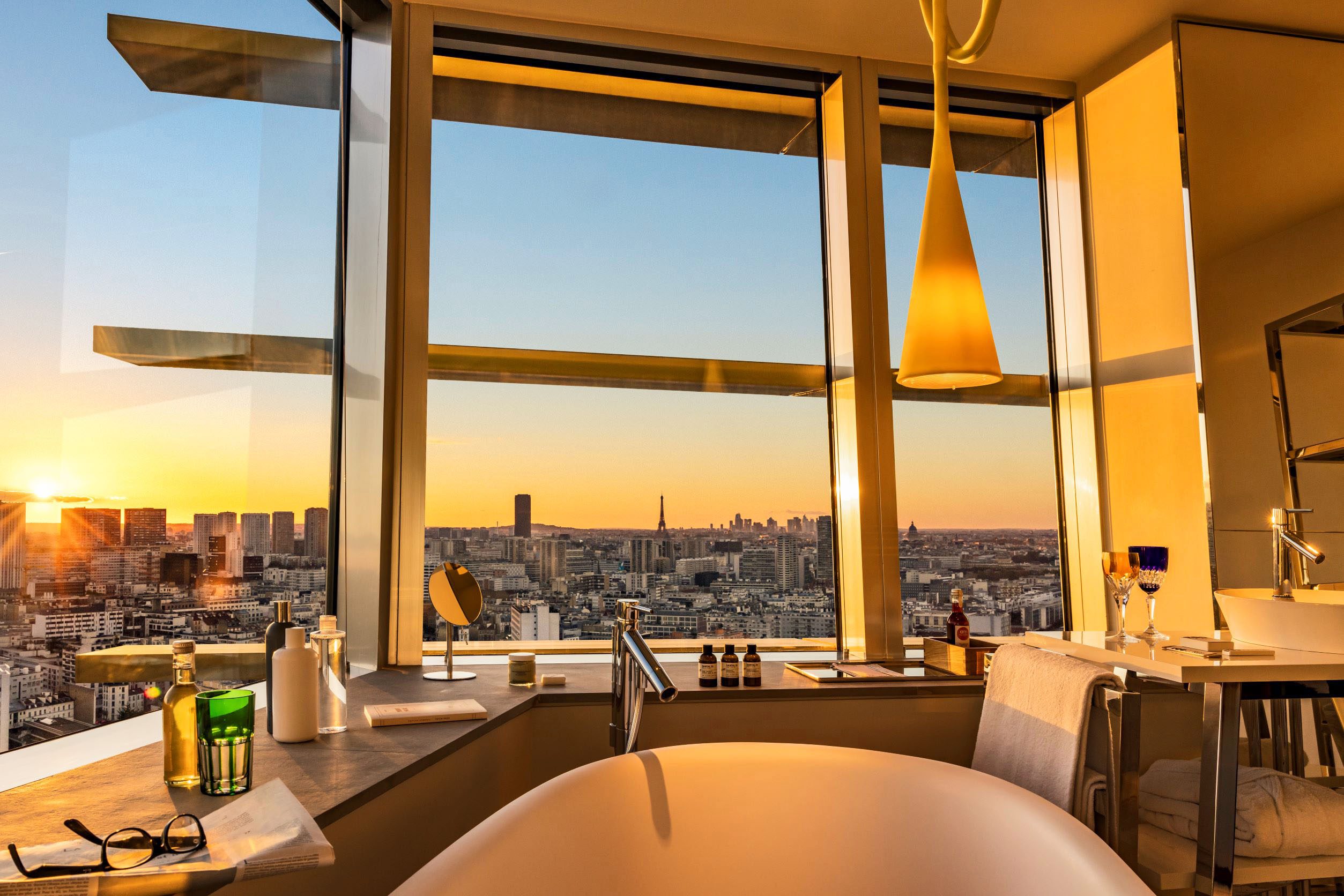 19-stylish-design-hotels-in-paris-2025