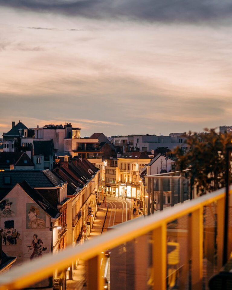 Quartier du Yalo de nuit