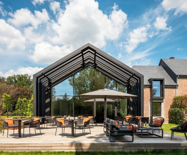 Terrasse du restaurant Château de Vignée