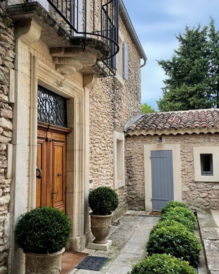 Facade au Domaine les Martins à Gordes