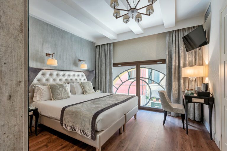 Chambre avec vue au Palazzo Veneziano à Venise
