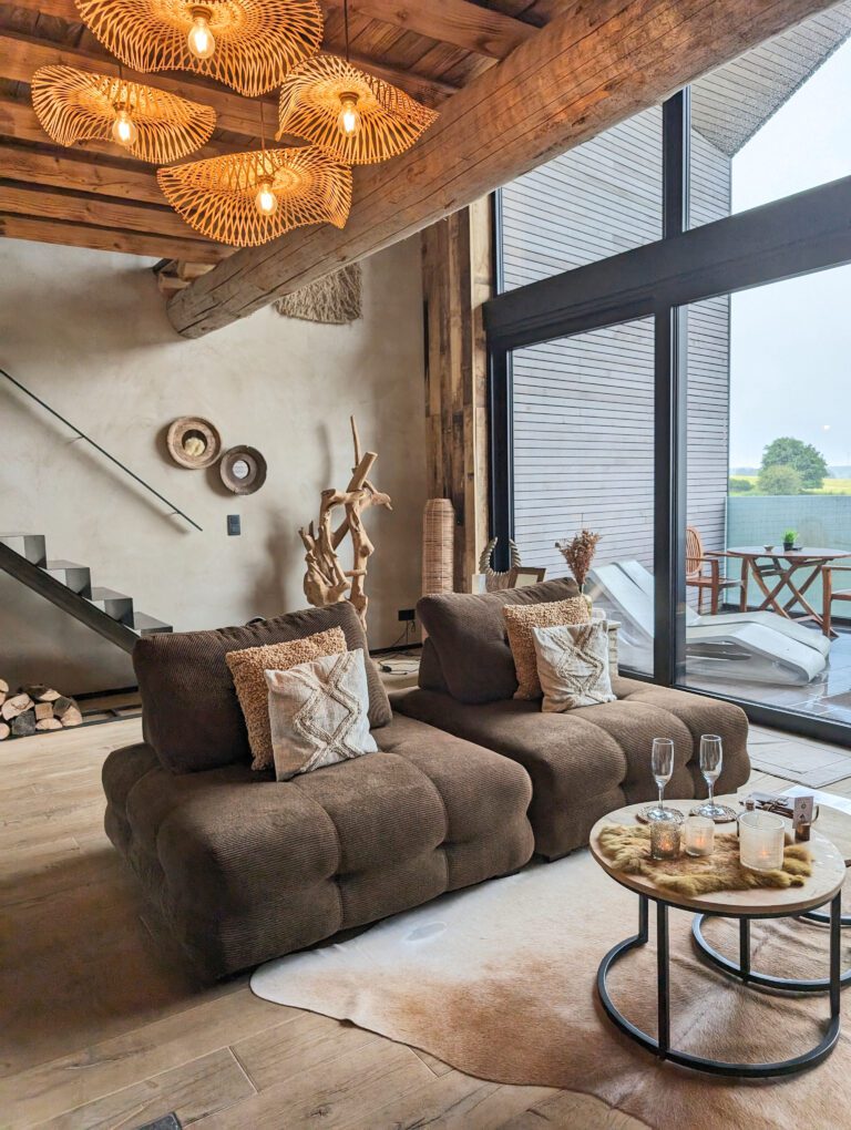 Salon avec vue de la Suite 77