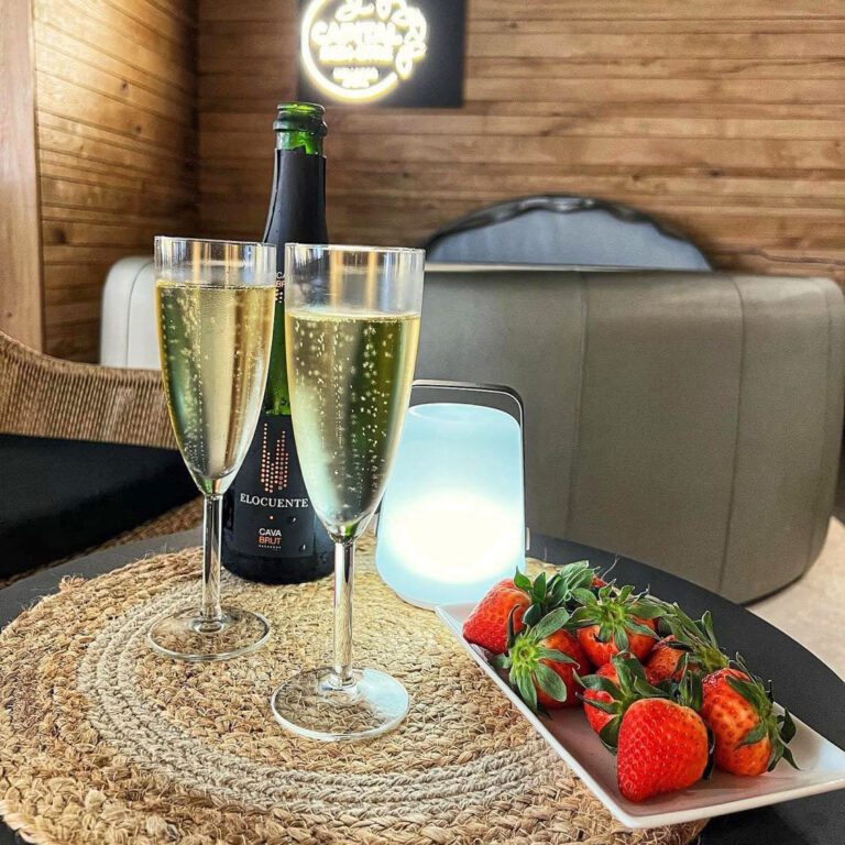 Champagne et fraises à Capital Bien-Être à Namur