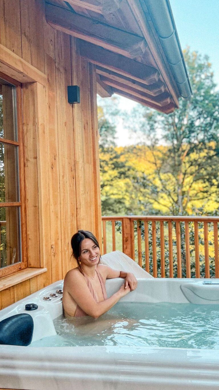 woodpecker lodge cover jacuzzi