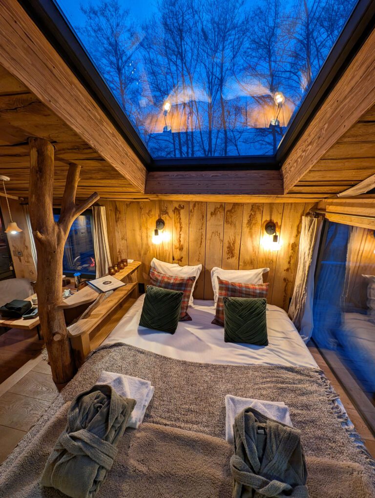 Lit avec vue à la Cabane de Petit Bomal