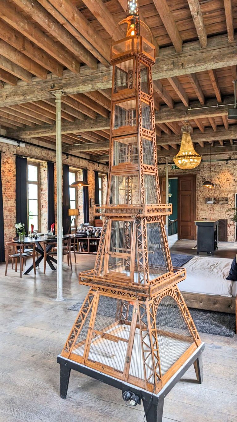 selysi loft cover tour eiffel