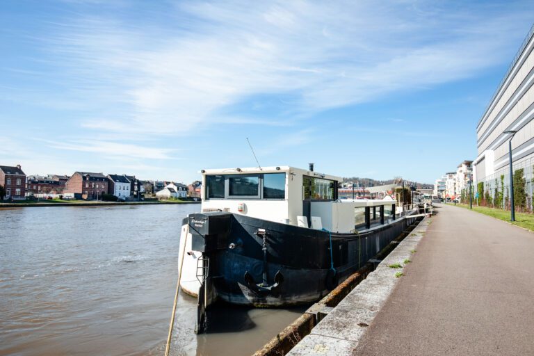 Péniche à la Péniche à l'Abordage à Namur