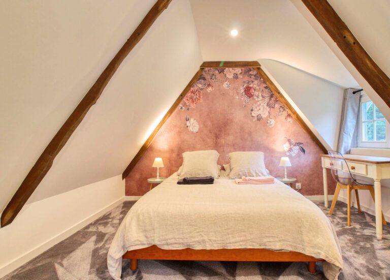 Chambre rose à Kerbeleg près de Lorient