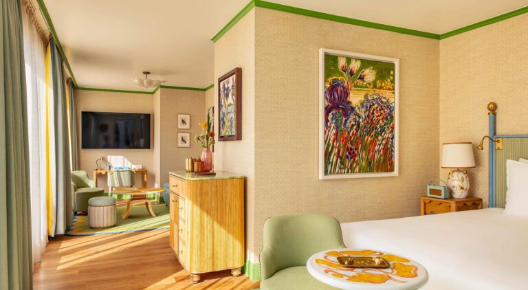Suite à l'Hôtel La Fantaisie à Paris