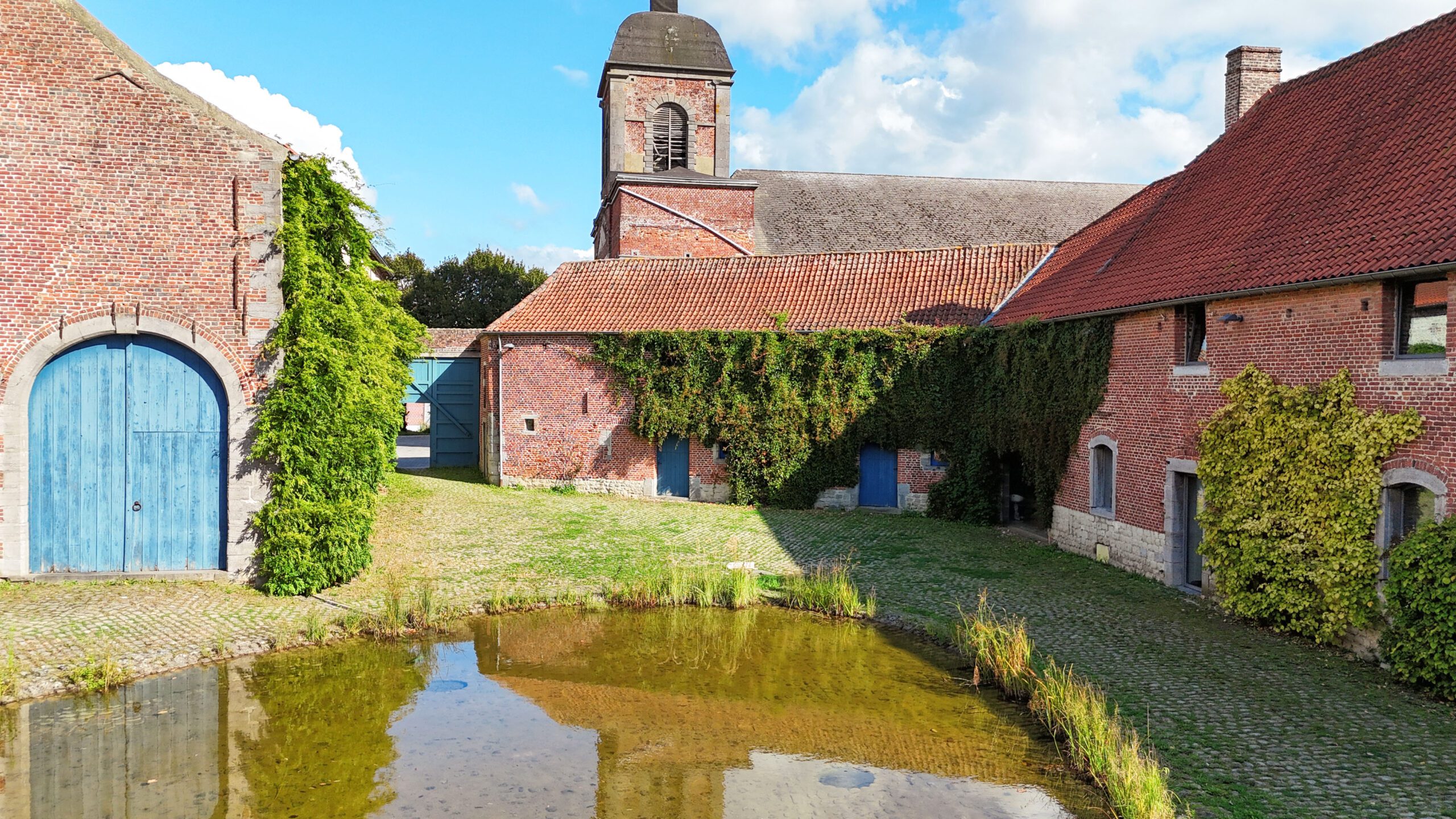 Courtyard at Indrani Lodge near Charleroi and Brussels