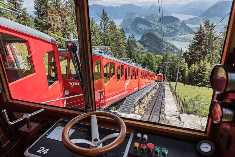 Cabine du téléphérique à l'Hôtel Pilatus-Kul près de Lucerne