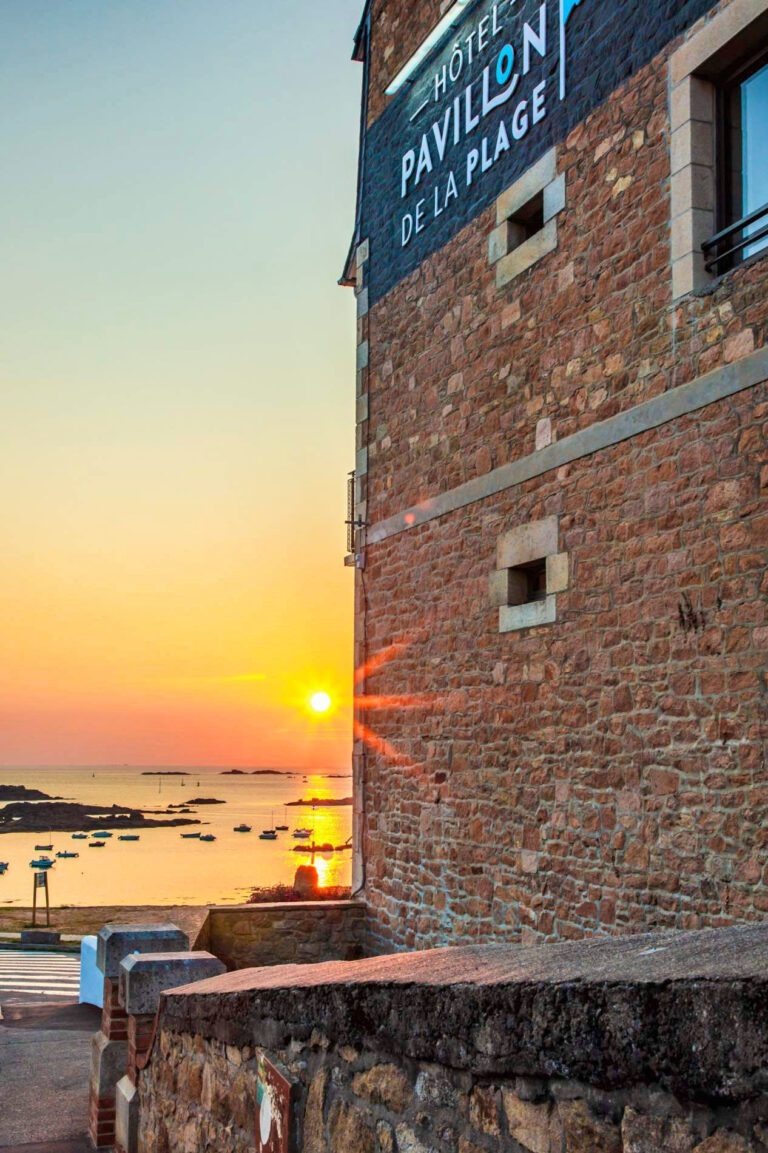 Coucher de soleil au Pavillon de la Plage à Trébeurden
