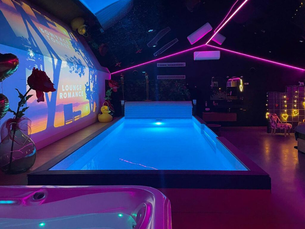 Piscine à Black Room près de Liège