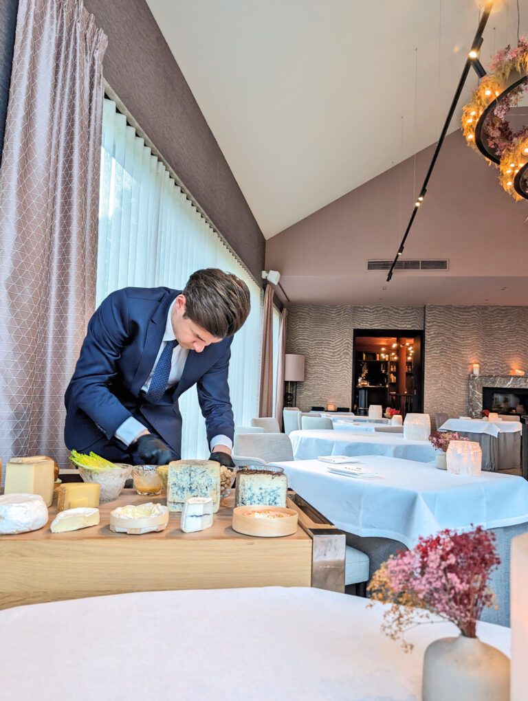 Service à table au Château de Vignée