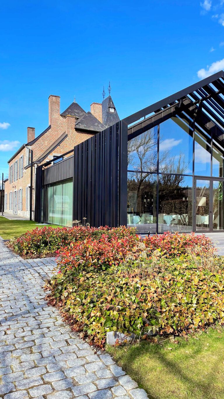 chateau de vignee cover restaurant