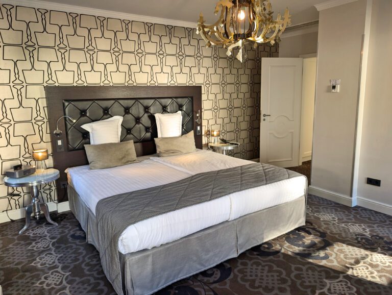 Lit confortable au Clervaux Boutique Hotel