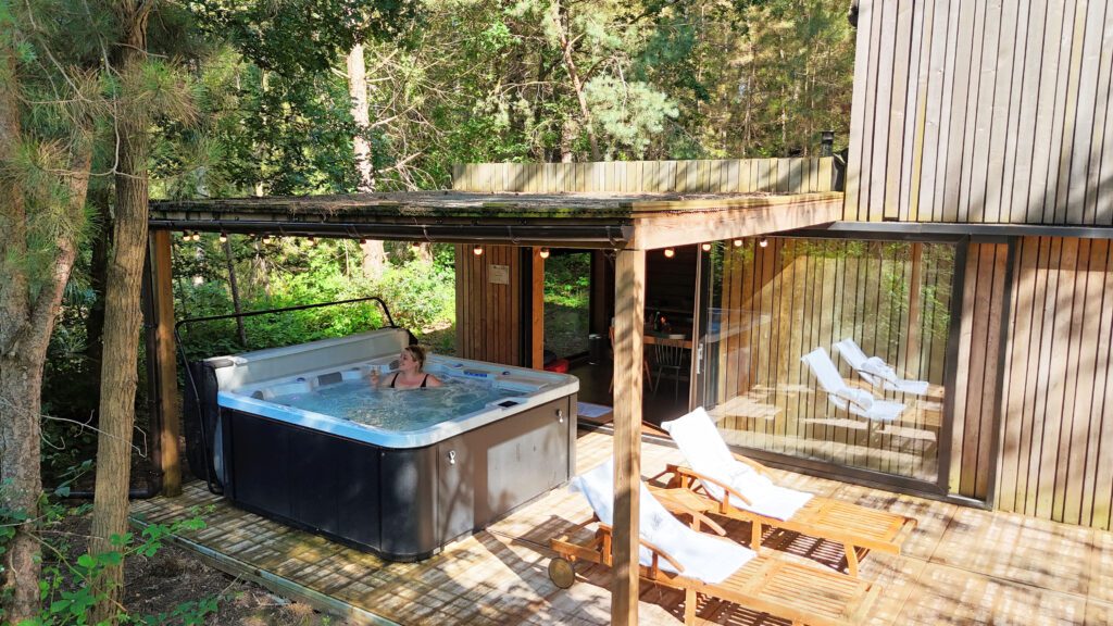 Jacuzzi extérieur à Warredal dans le Limbourg