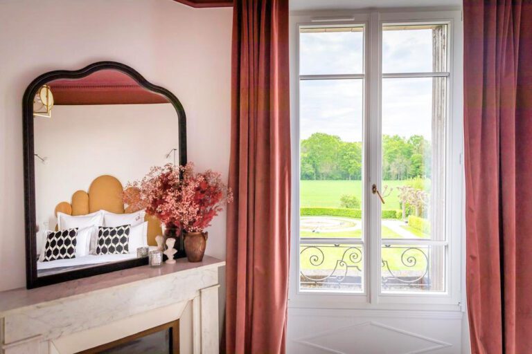 Chambre de la Suite 1 à la Grande Maison LGM près de Disneyland Paris