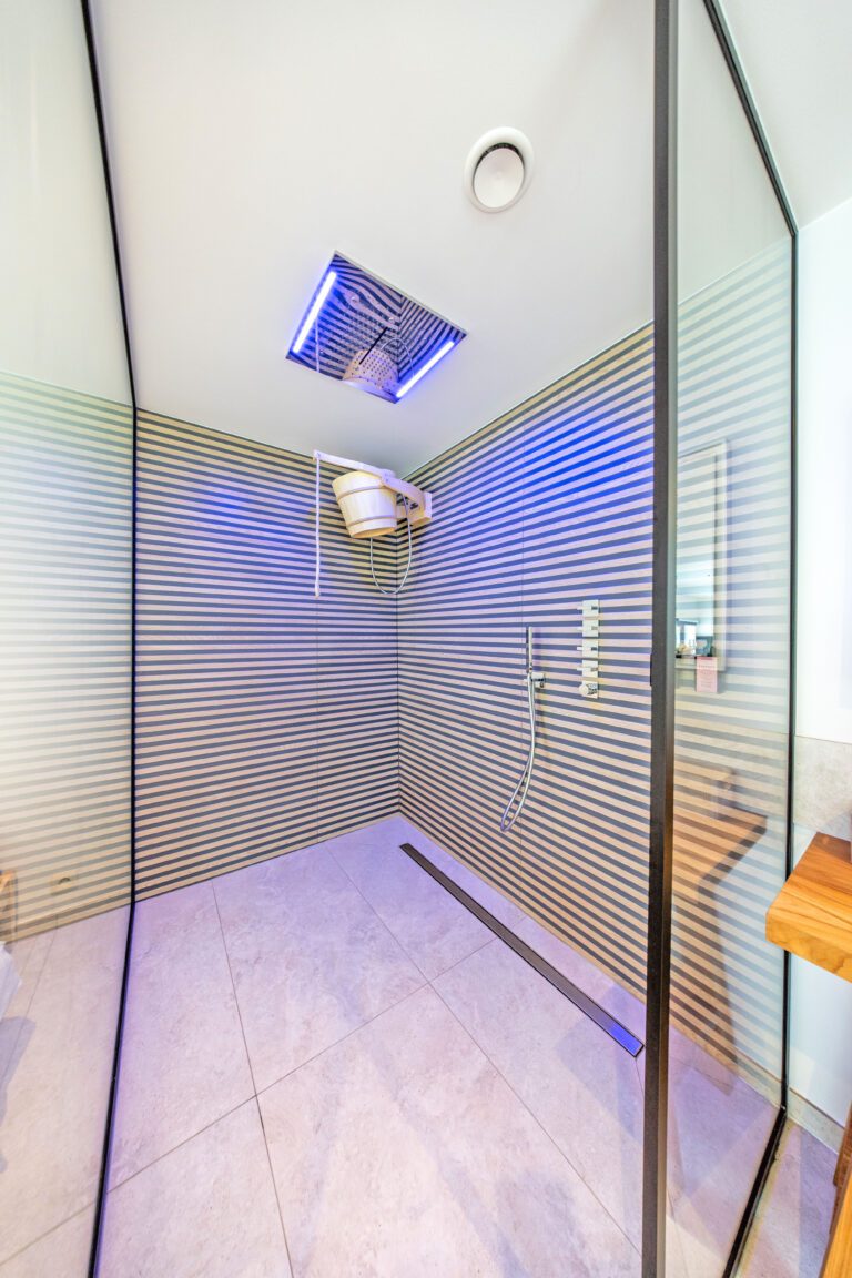 Douche sensorielle à l'Annexe Douceur près de Charleroi