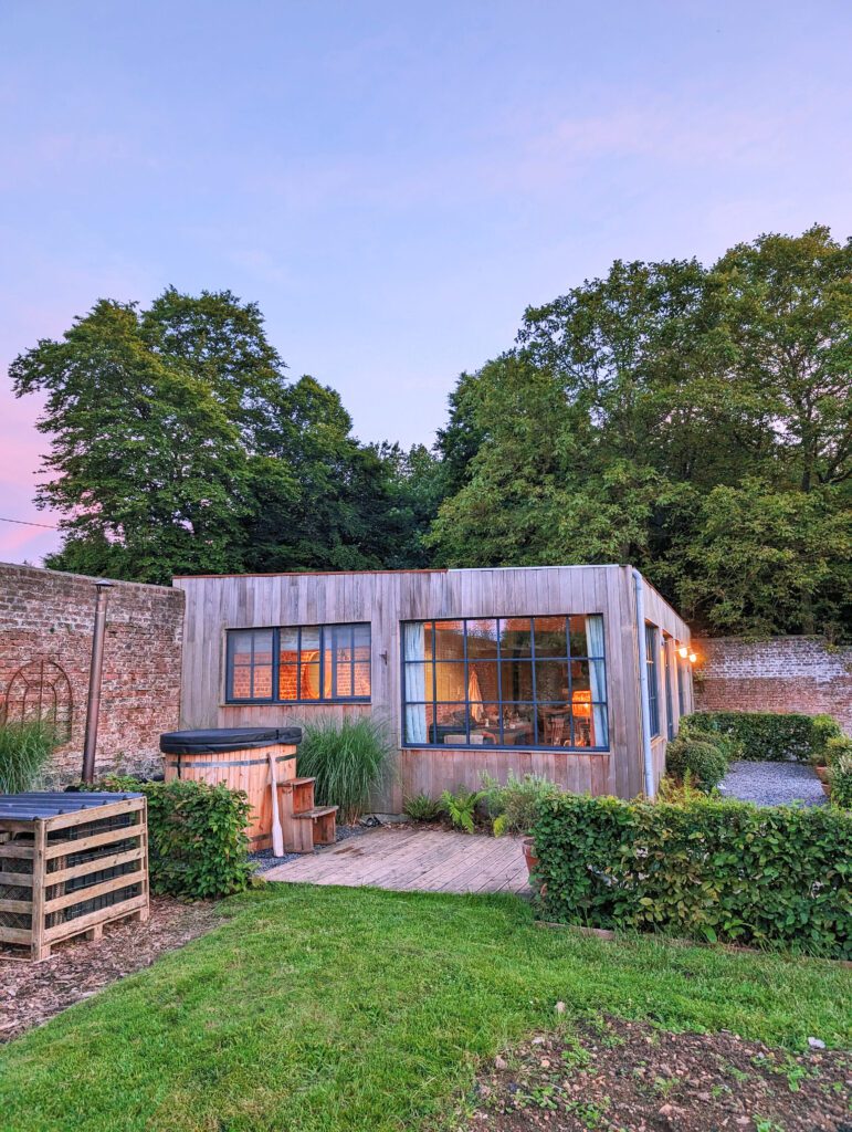 Coucher de soleil à la Ferme de Linciaux près de Ciney