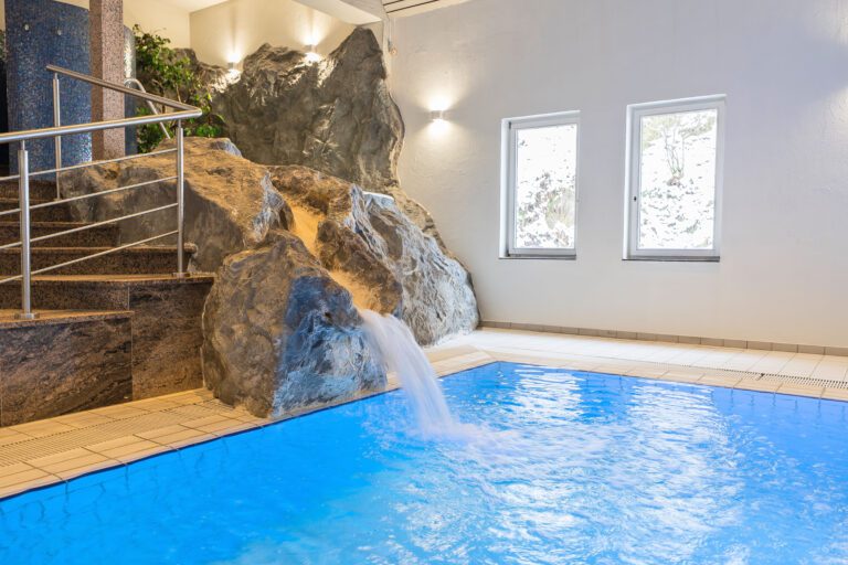 Piscine intérieure au Clervaux Boutique Hotel