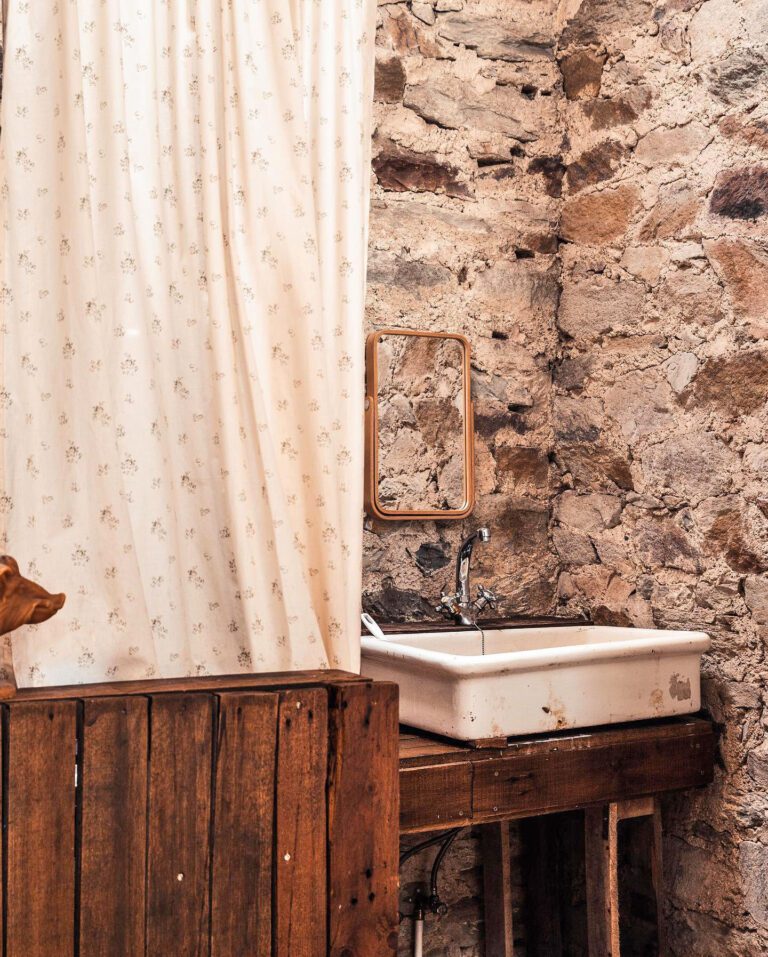 Evier à la Chambre aux Bois au Château de Freux