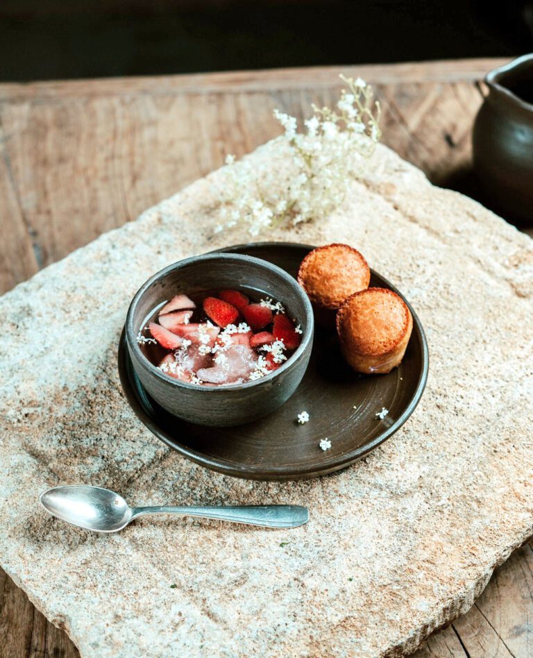 Petit déjeuner maison au Domaine du Castellas dans le Lubéron