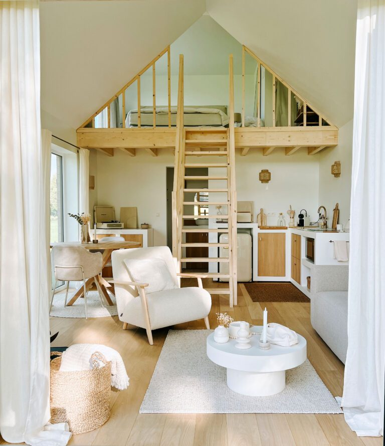Intérieur de la Cabane LeLa à Theux