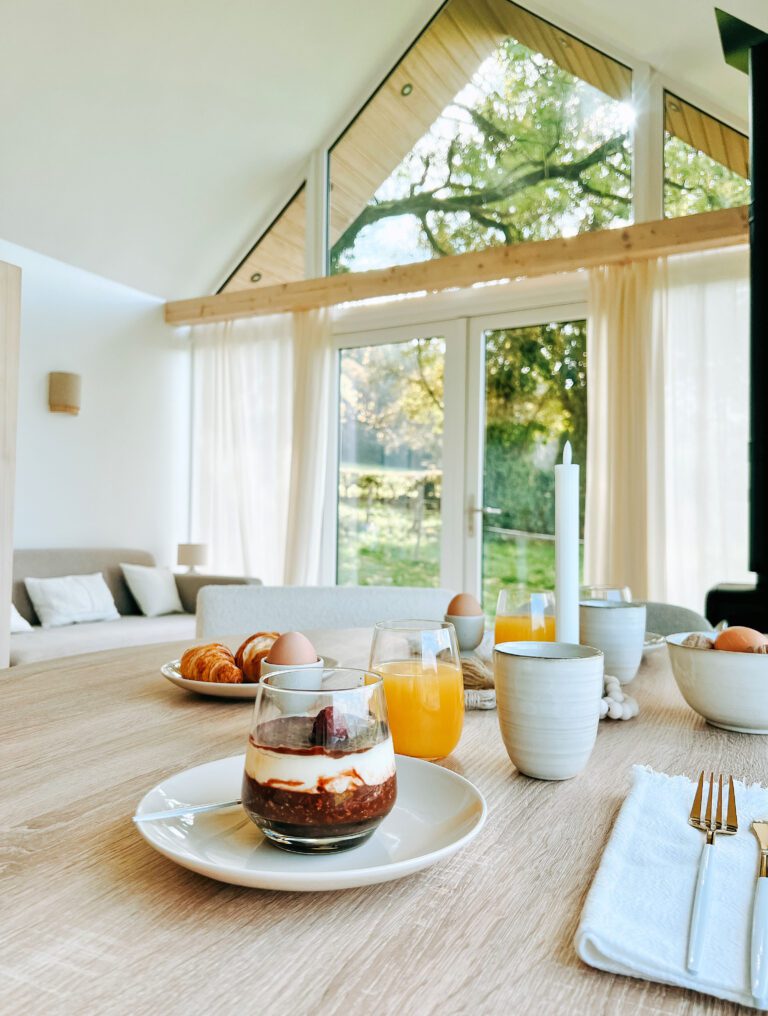 Petit déjeuner gourmand à La Cabane LeLa à Theux