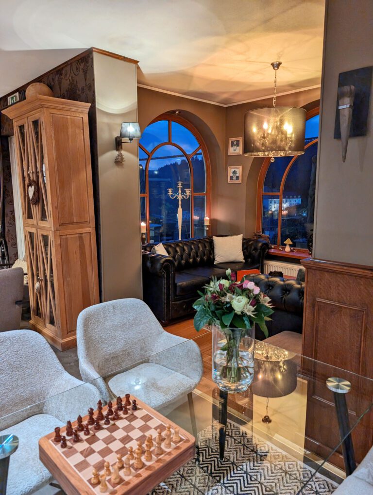 Échiquier à l'Hôtel Panorama
