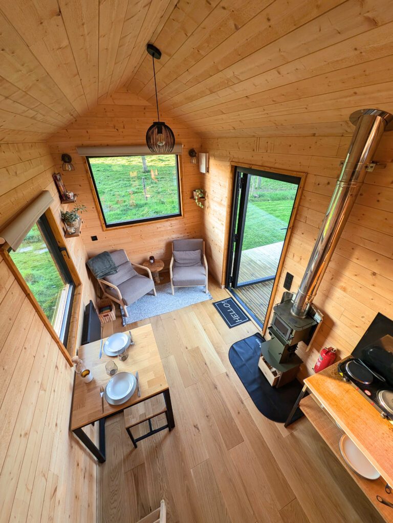 Intérieur de la Berta Tiny House à Verlaine