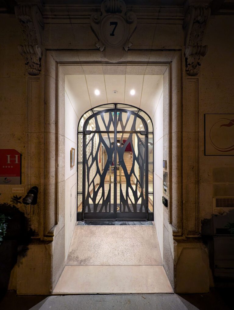 Entrée de l'hôtel
