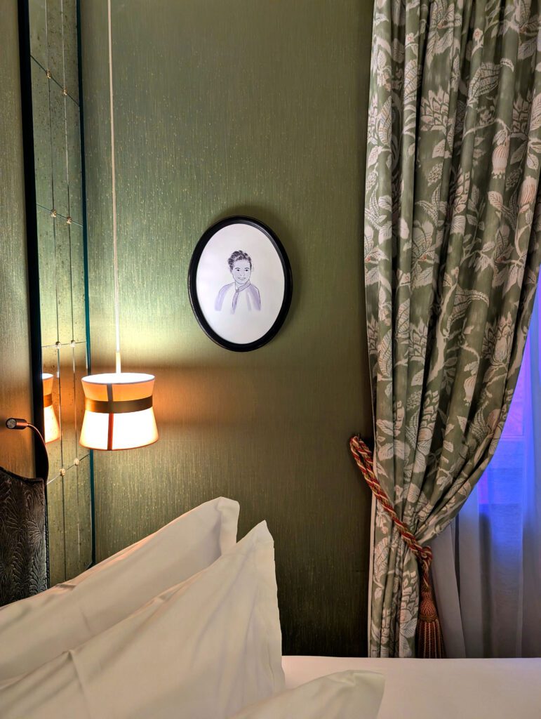 Lit confortable à Une Autre Chambre dans le Marais