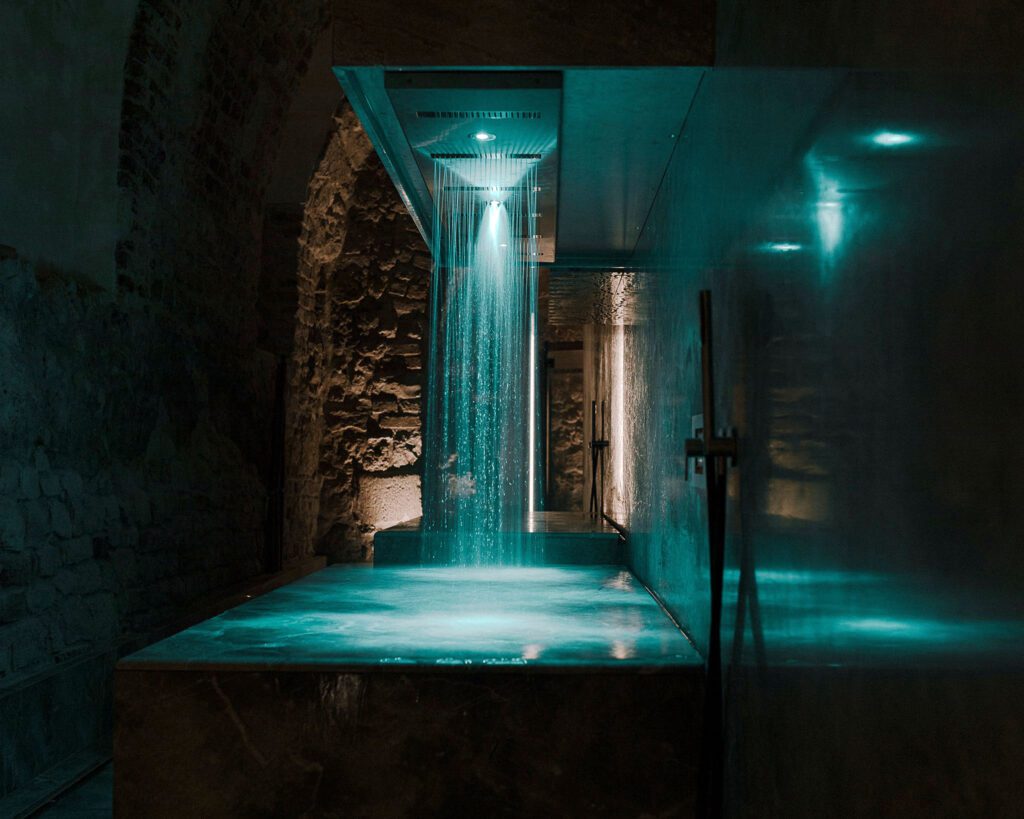 Douche sensorielle au Pod Różą Hotel à Cracovie
